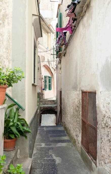 Donna Sara Appartamento In Corte Amalfitana 外观 照片